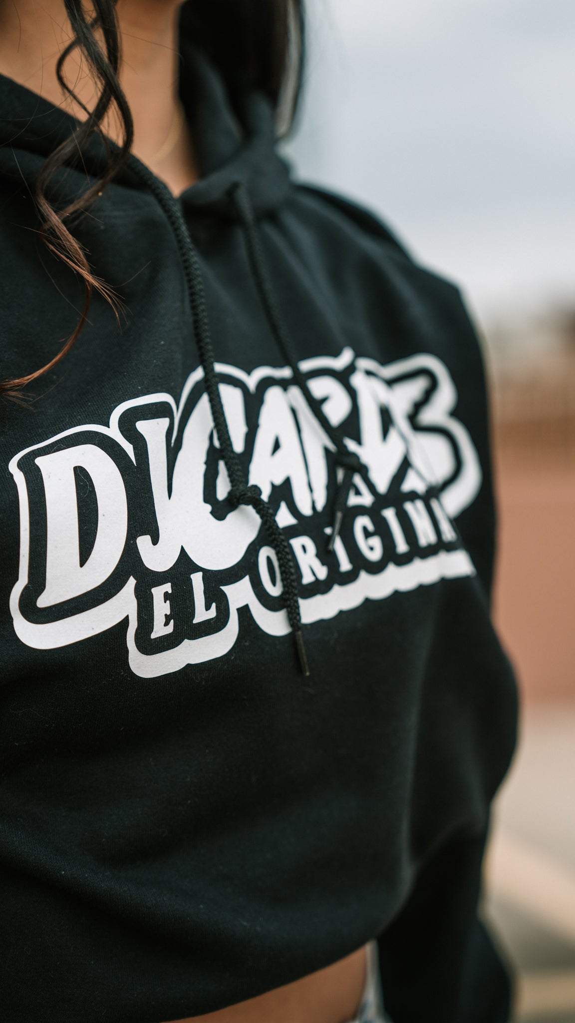 BLACK WHITE LOGO HOODIE